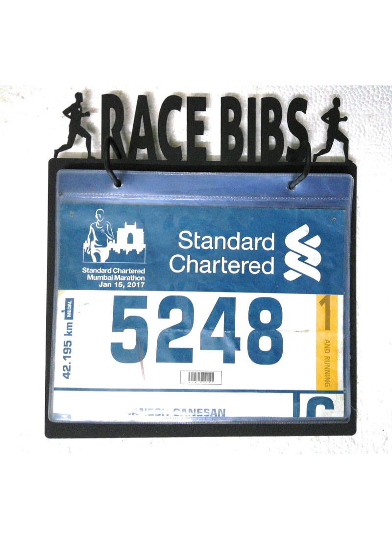 RUNWYND Marathoner/Runner Bib Only Wall Display Unit - Black (35 cm x 33 cm)